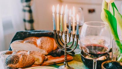 开云网址入口-转会截止日：五大联赛“超级交易”盘点，五大联赛转会期结束时间