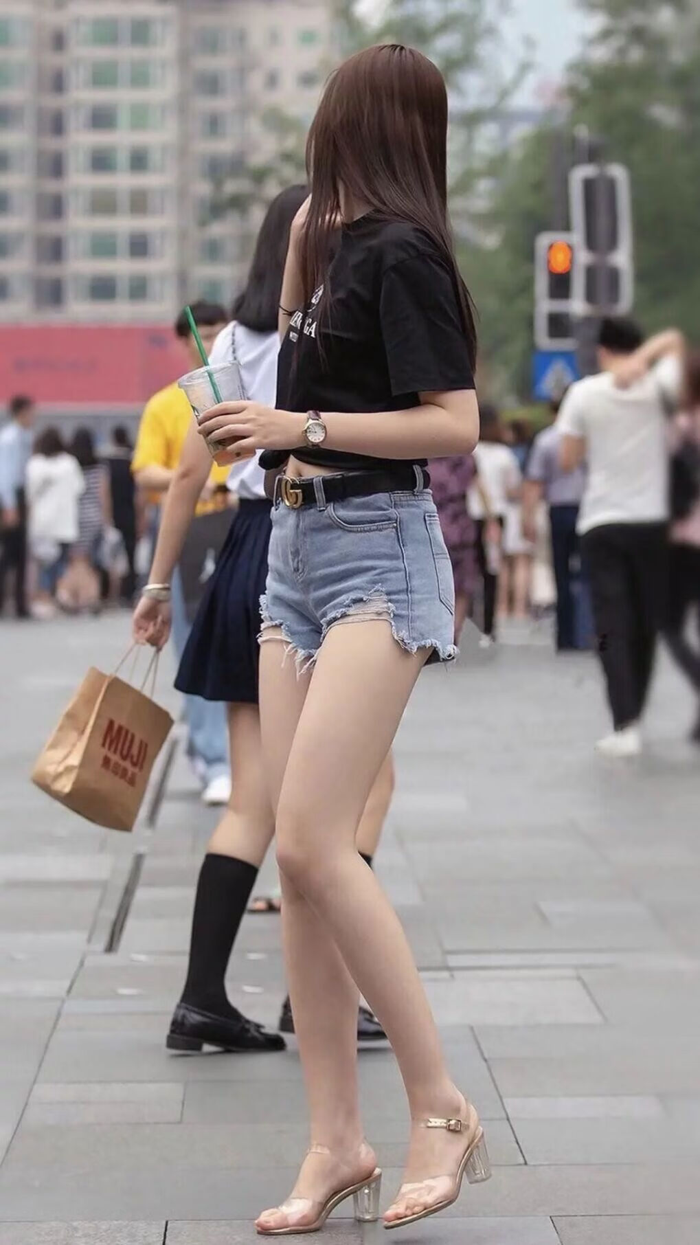 足球热情释放，赛场上的辉煌战绩，足球战役